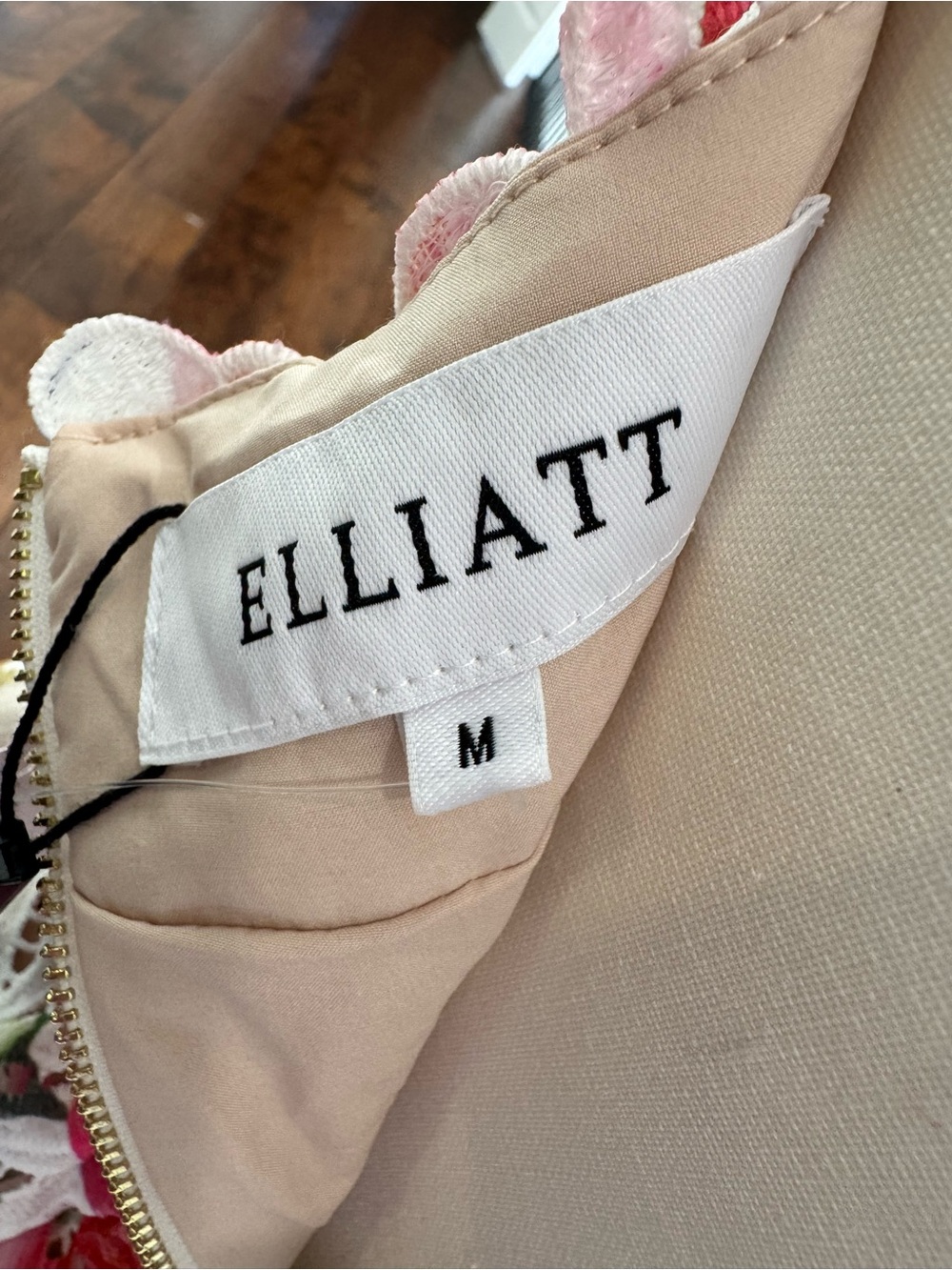 Elliatt Roselle Frill White Floral Midi Dress - Picture 7 of 13